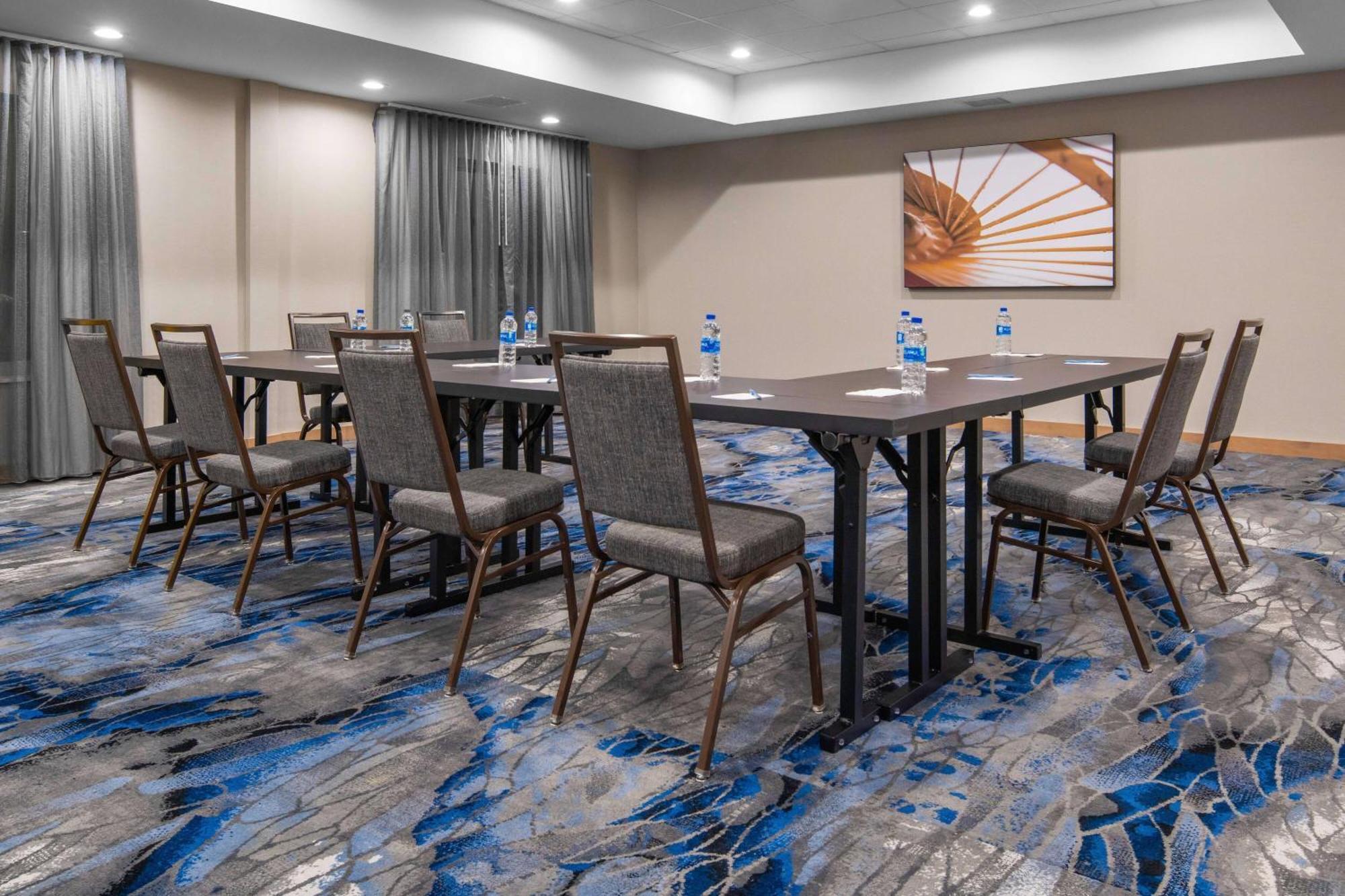 Fairfield Inn & Suites רוקי מאונט מראה חיצוני תמונה