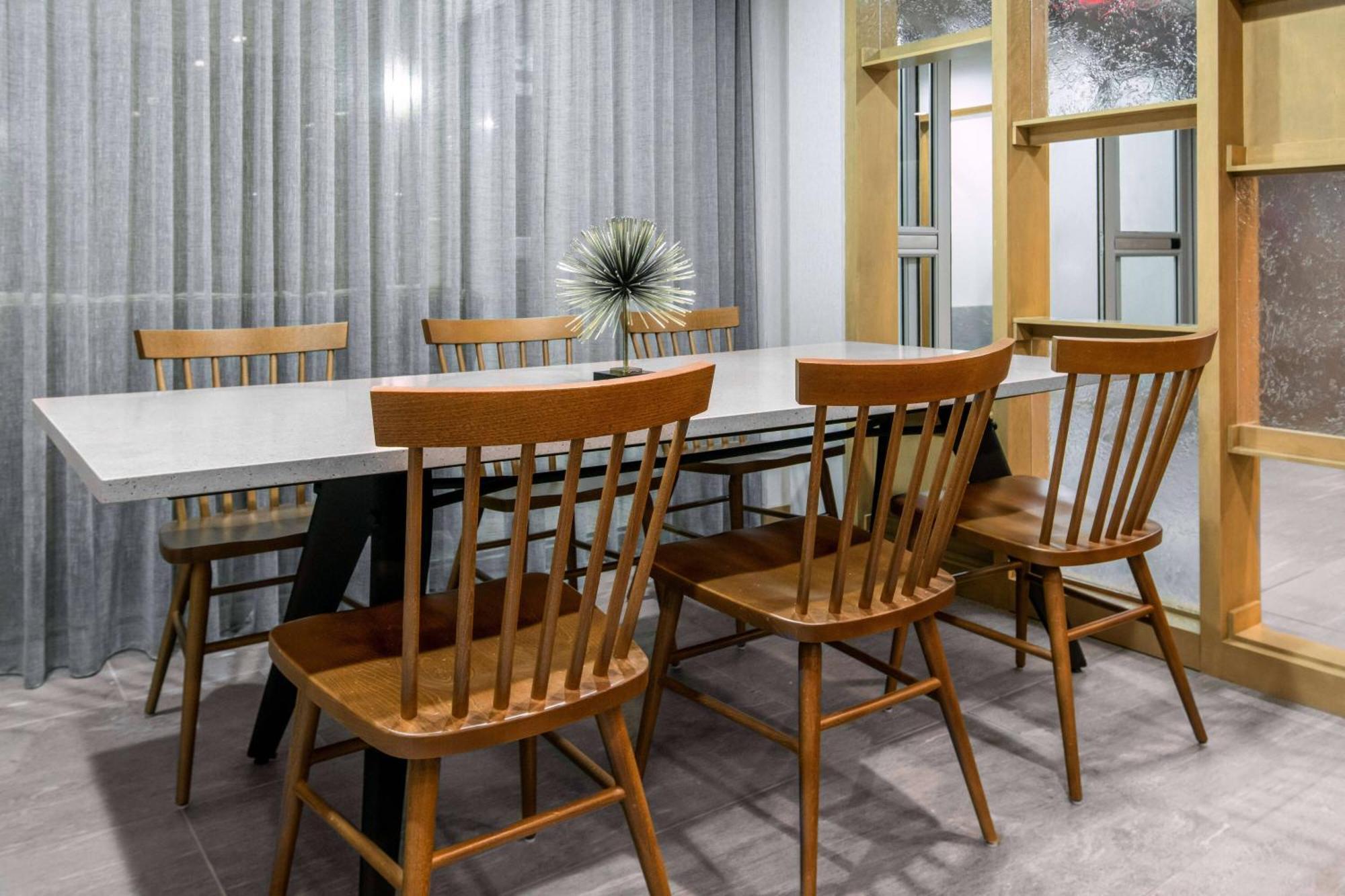 Fairfield Inn & Suites רוקי מאונט מראה חיצוני תמונה