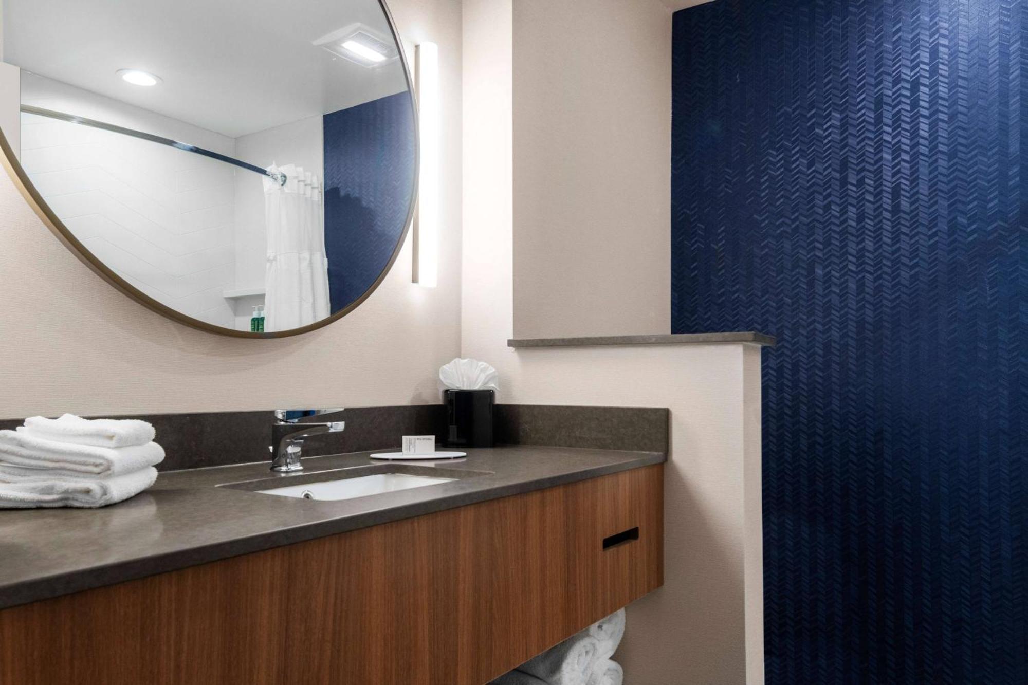 Fairfield Inn & Suites רוקי מאונט מראה חיצוני תמונה